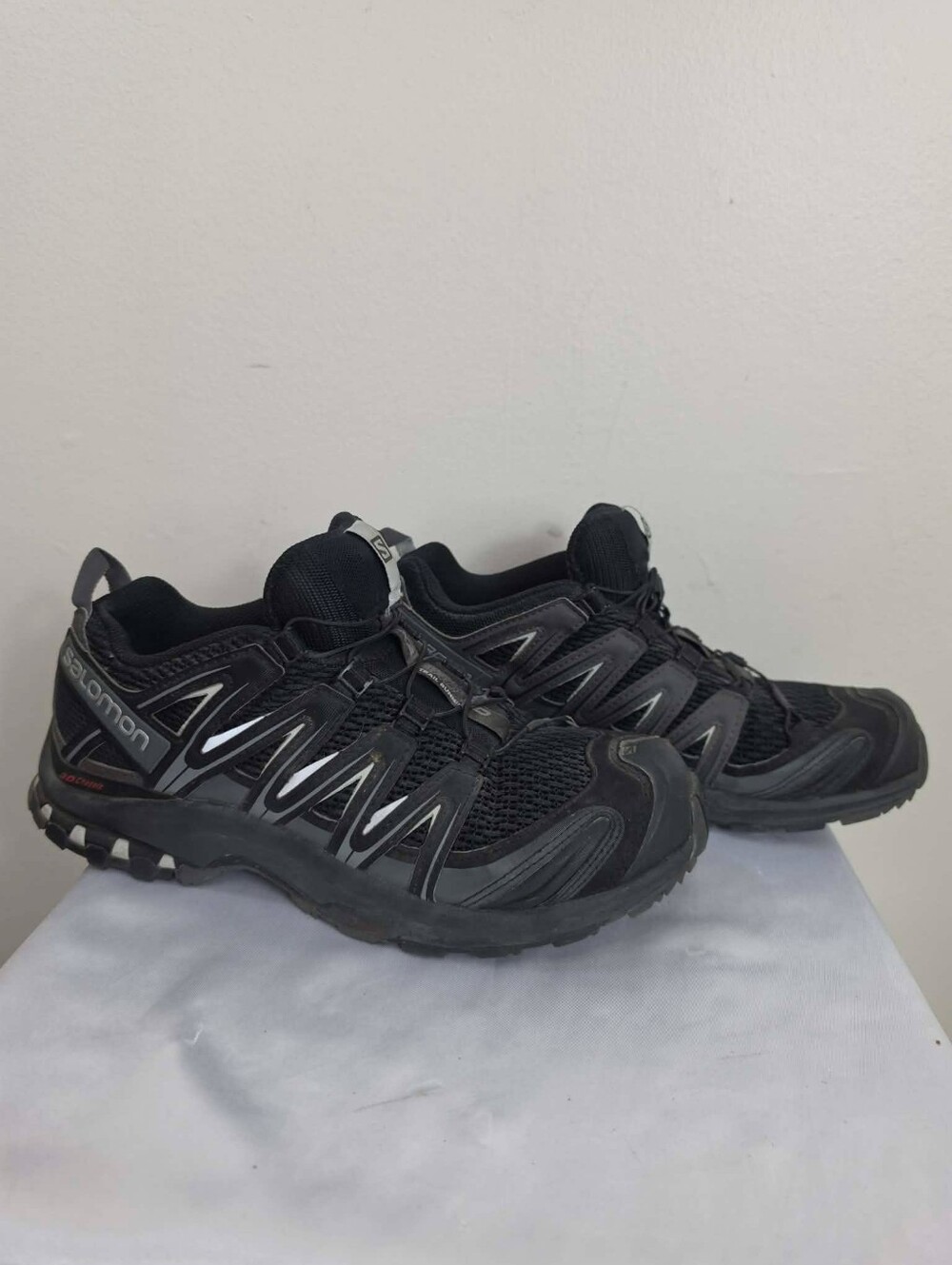 Salomon Black Trail Running Shoes